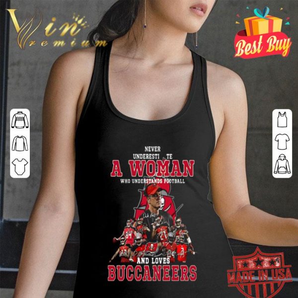 Tampa Bay Buccaneers Signatures Never underestimate a Woman shirt