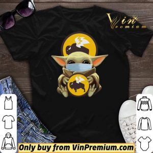 Baby Yoda Mask Hug Buffalo Wild Wings shirt sweater