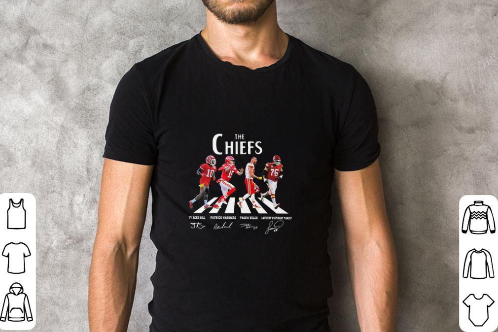 Funny The Chiefs Abbey Road Signatures Tyreek Hill Patrick Mahomes shirt