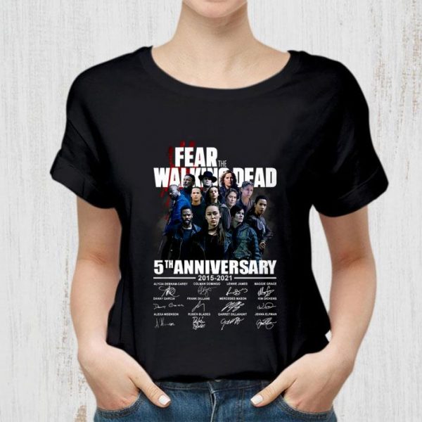 Original Fear The Walking Dead 5th Anniversary 2015-2021 Signatures shirt