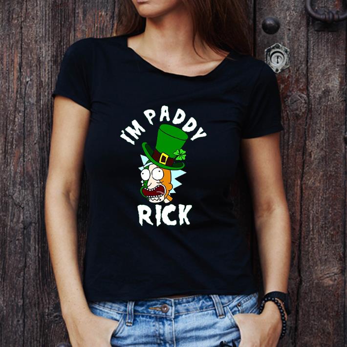 Hot Gnome Hug Busch Light St Patrick’s Day shirt
