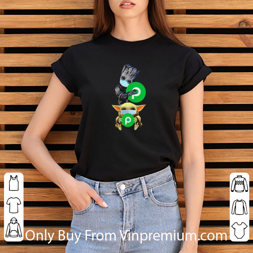 Awesome Baby Yoda And Baby Groot Hug Beats Logo shirt Awesome Baby Yoda And Baby Groot Hug Beats Logo shirt