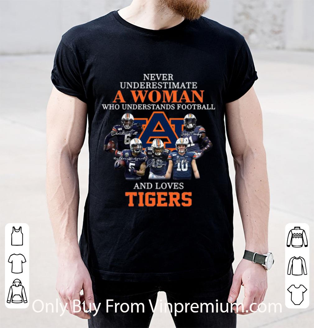 Nice Never Underestimate A Woman Who Understands Football And Loves Tigers shirt