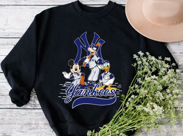 Vintage New York Yankees Mickey Mouse and Friends Shirt