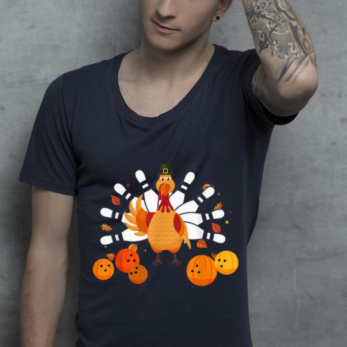 Pretty Funny Turkey Day tee Thanksgiving Turkey Bowling Gift shirt