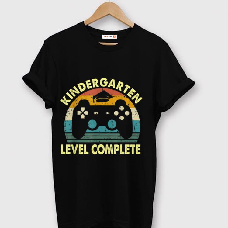The best Kindergarten level complete Video Gamer Graduation shirt