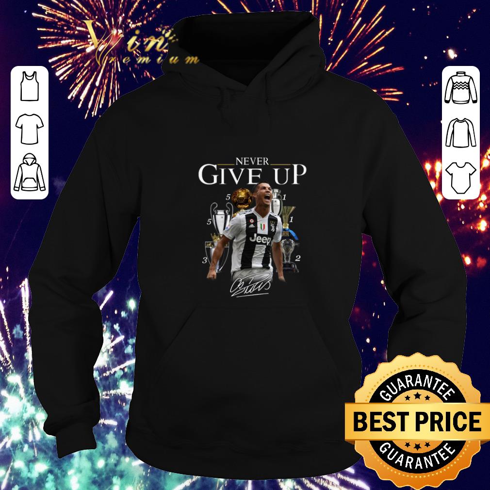 Official Cristiano Ronaldo Never give up signature shirt