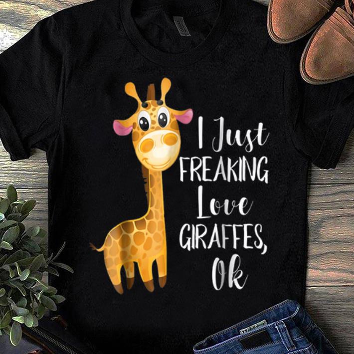 Official Funny I Freaking Love Giraffes Giraffes Lovers Gift shirt