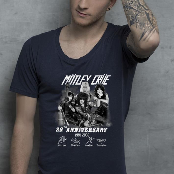 Hot 39th anniversary Motley Crue 1981-2020 Signatures shirt