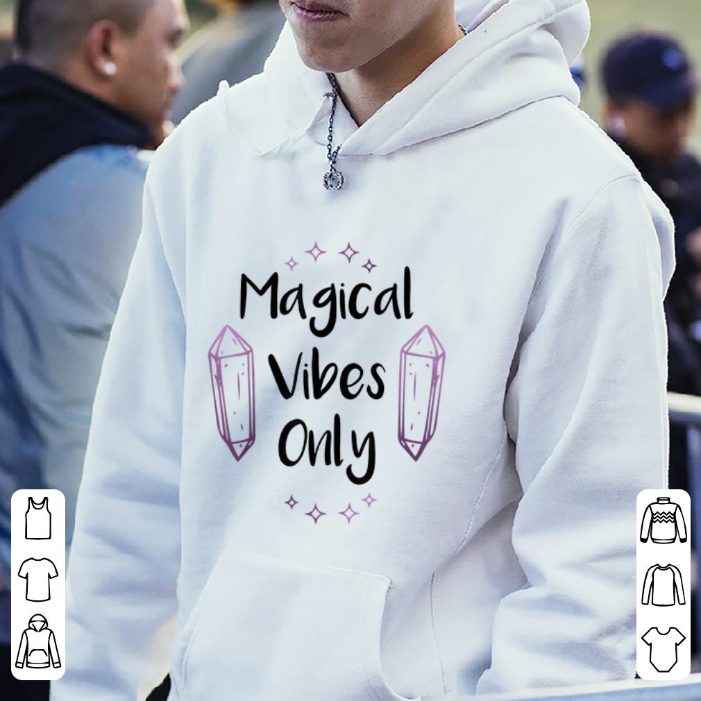 Pretty Magical Vibes Only Witch Wiccan Pagan Halloween Gift shirt