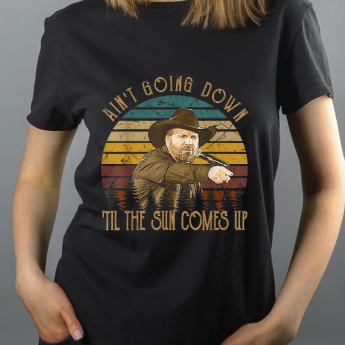 Top Vintage Garth Brooks Ain't Going Down 'Til The Sun Comes Up shirt