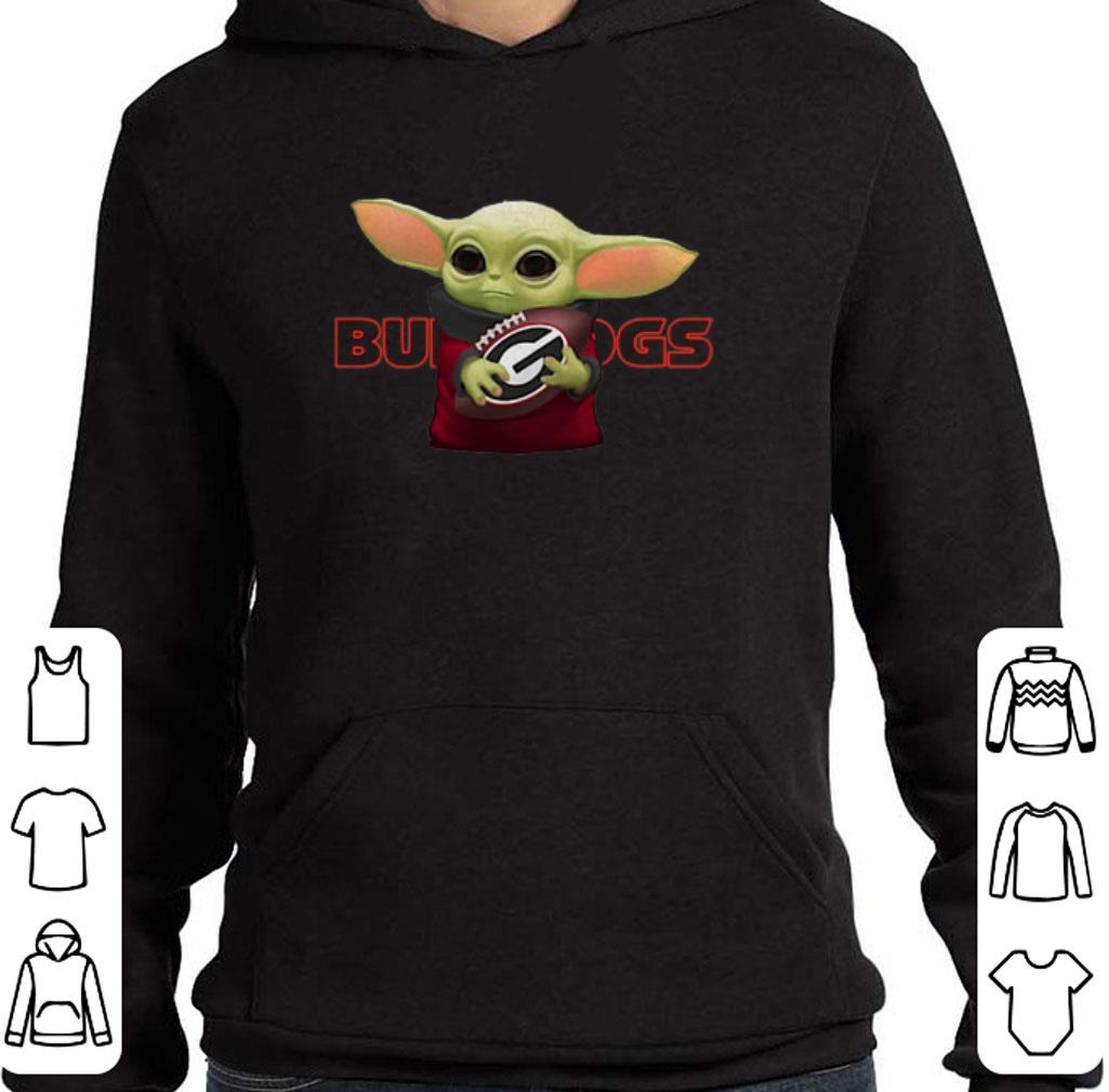 Funny Baby Yoda hug Georgia Bulldogs Star Wars Mandalorian shirt