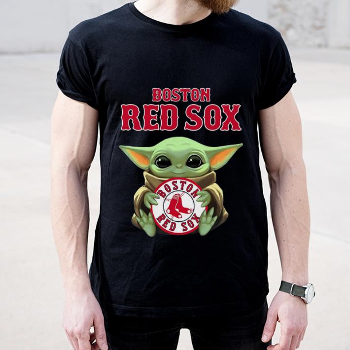 Pretty Softball Baby Yoda Hug Boston Red Sox shirt