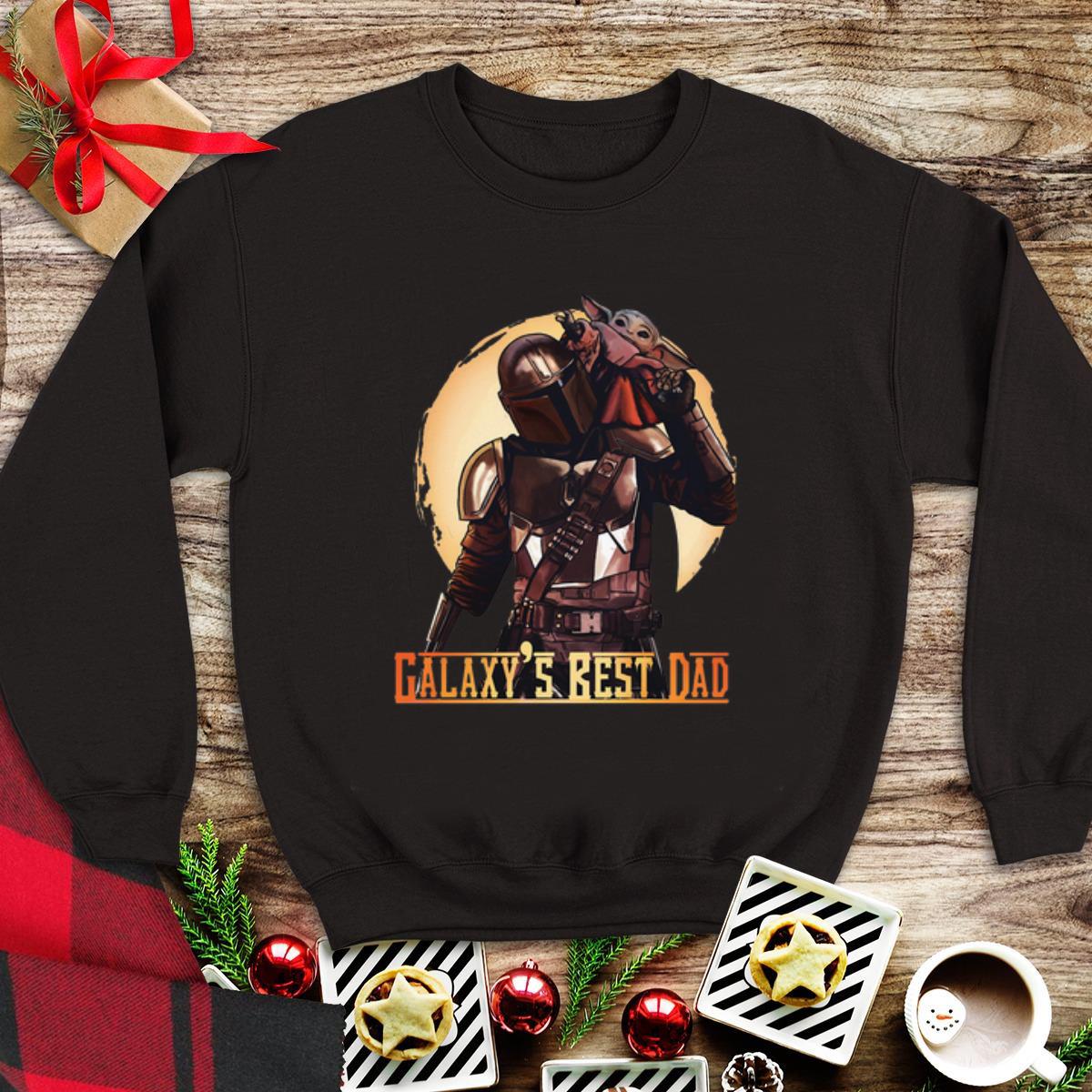 Awesome The Mandalorian and Baby Yoda Galaxy’s Best Dad shirt