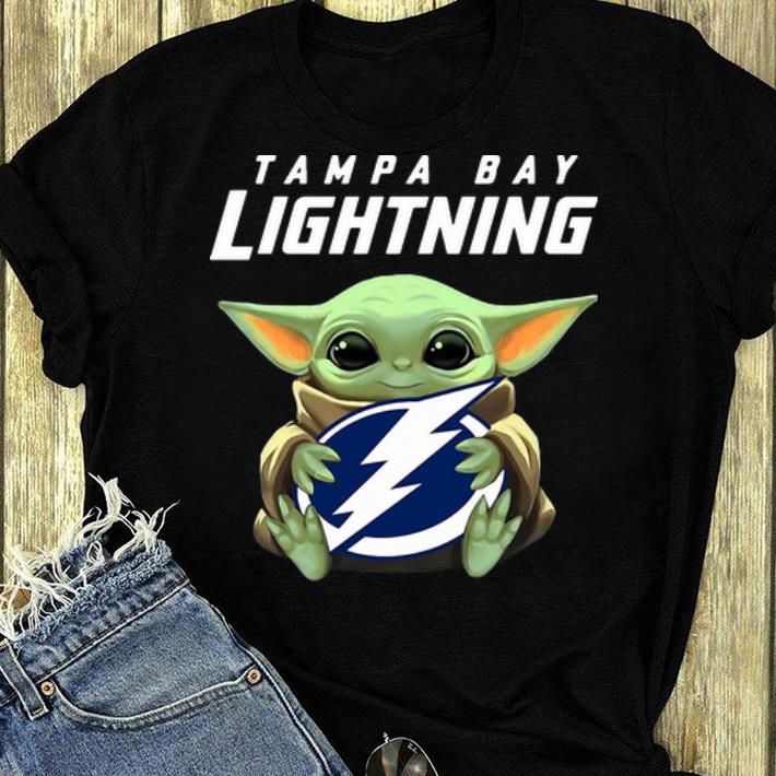Great Star Wars Baby Yoda Hug NHL Tampa Bay Lightning shirt