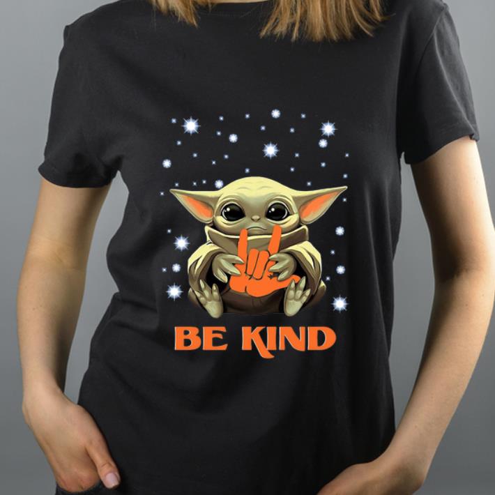 Official Baby Yoda Hug Be Kind shirt