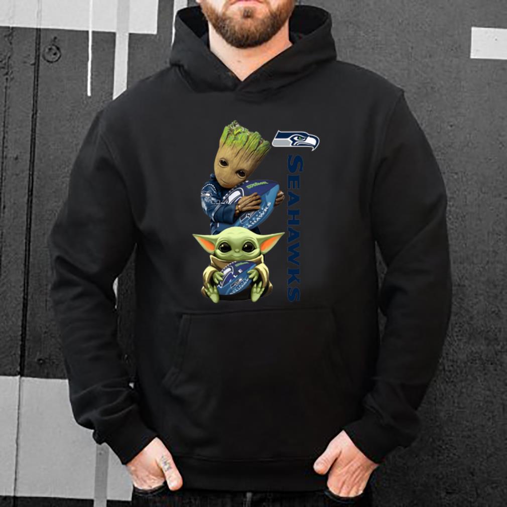 Top Baby Groot And Baby Yoda Hug Seattle Seahawks shirt