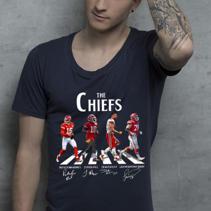 Great The Chiefs Patrick Mahomes Tyreek Hill Travis Kelce Signature shirt
