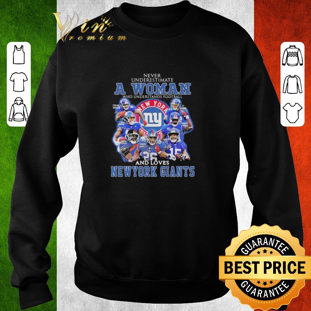 Pretty Never Underestimate A Woman Who New York Giants Logo Signatures shirt