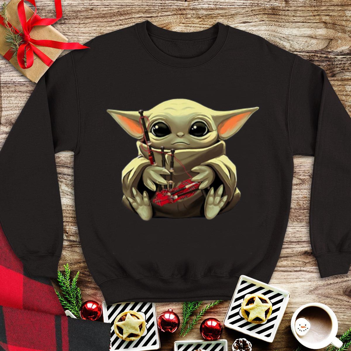 Awesome Baby Yoda Hug Bagpipes shirt