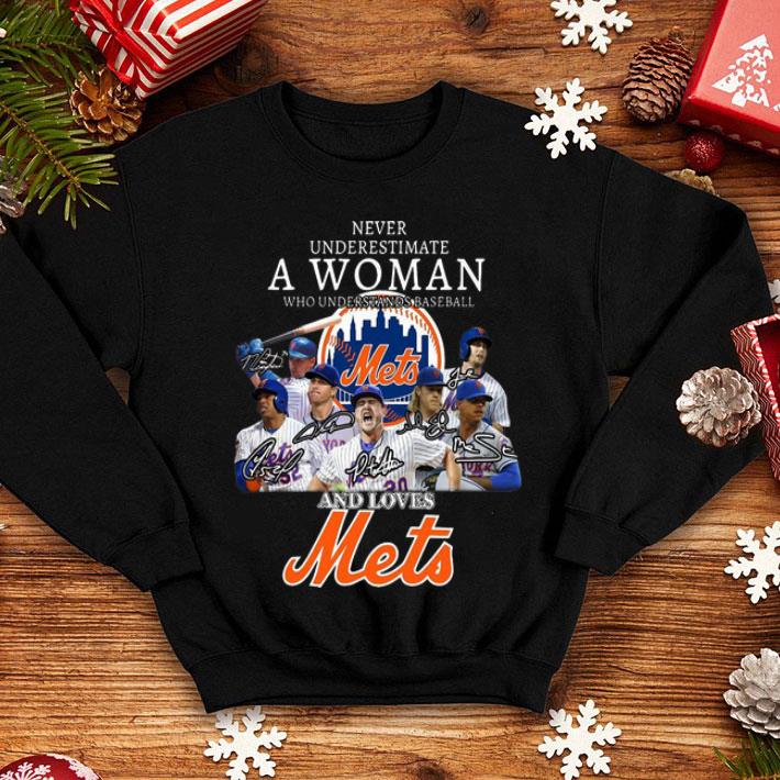 Never Underestimate A Woman Who Understands New York Mets shirt Never Underestimate A Woman Who Understands New York Mets shirt 4 - Never Underestimate A Woman Who Understands New York Mets shirt