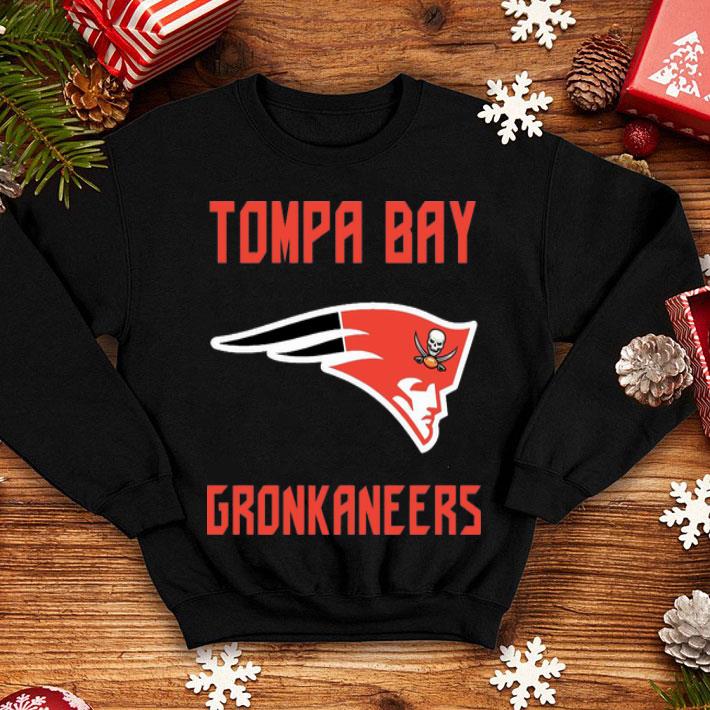 Tompa Bay Gronkaneers Tampa Bay Buccaneers And New England Patriots shirt