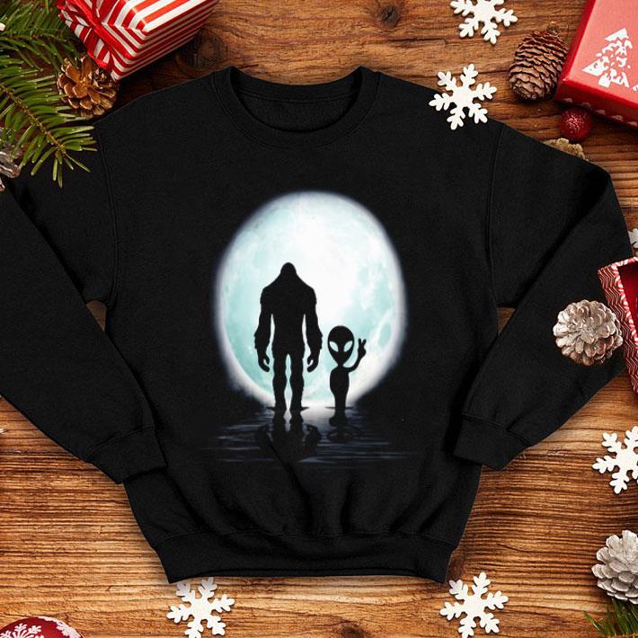 6f9eda93 bigfoot and alien under the moon shirt 4 - Bigfoot And Alien Under The Moon shirt