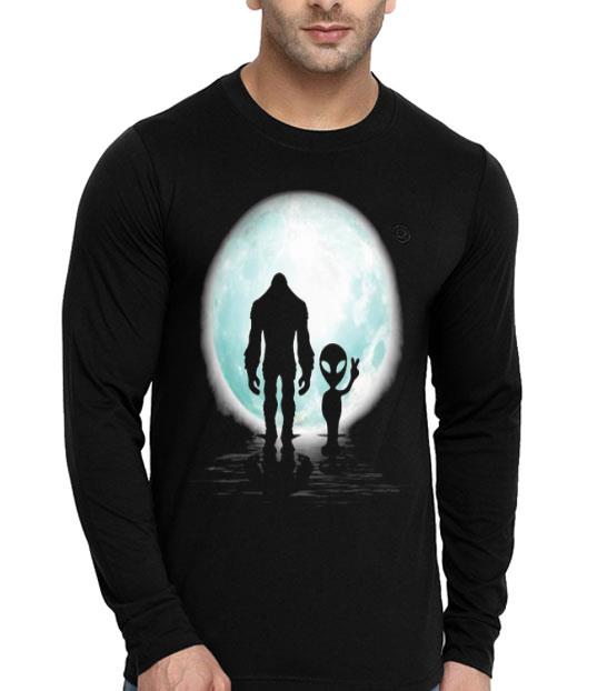 Bigfoot And Alien Under The Moon Shirt 10 Bigfoot And Alien Under The Moon Shirt