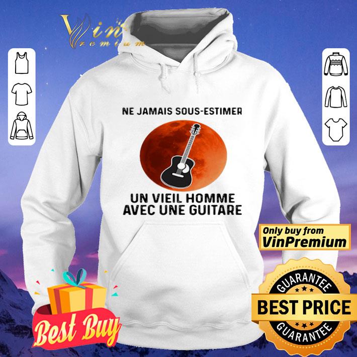 Ne Jamais Sous Estimer Un Viell Homme Avec Une Guitare Sunset shirt