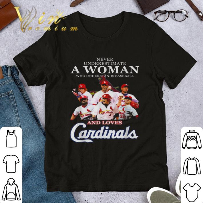 Tampa Bay Buccaneers Signatures Never underestimate a Woman shirt 7