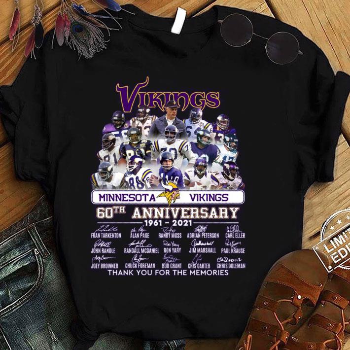Yes i am old but i saw Dimebag on stage signature shirt 6
