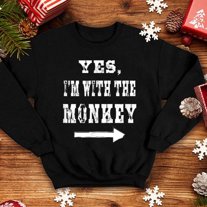 Hot Yes, I'm with the Monkey Funny Halloween Costume shirt