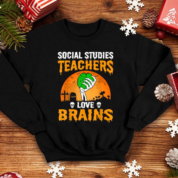 Great Social Studies Teachers Love Brains Halloween Costume shirt
