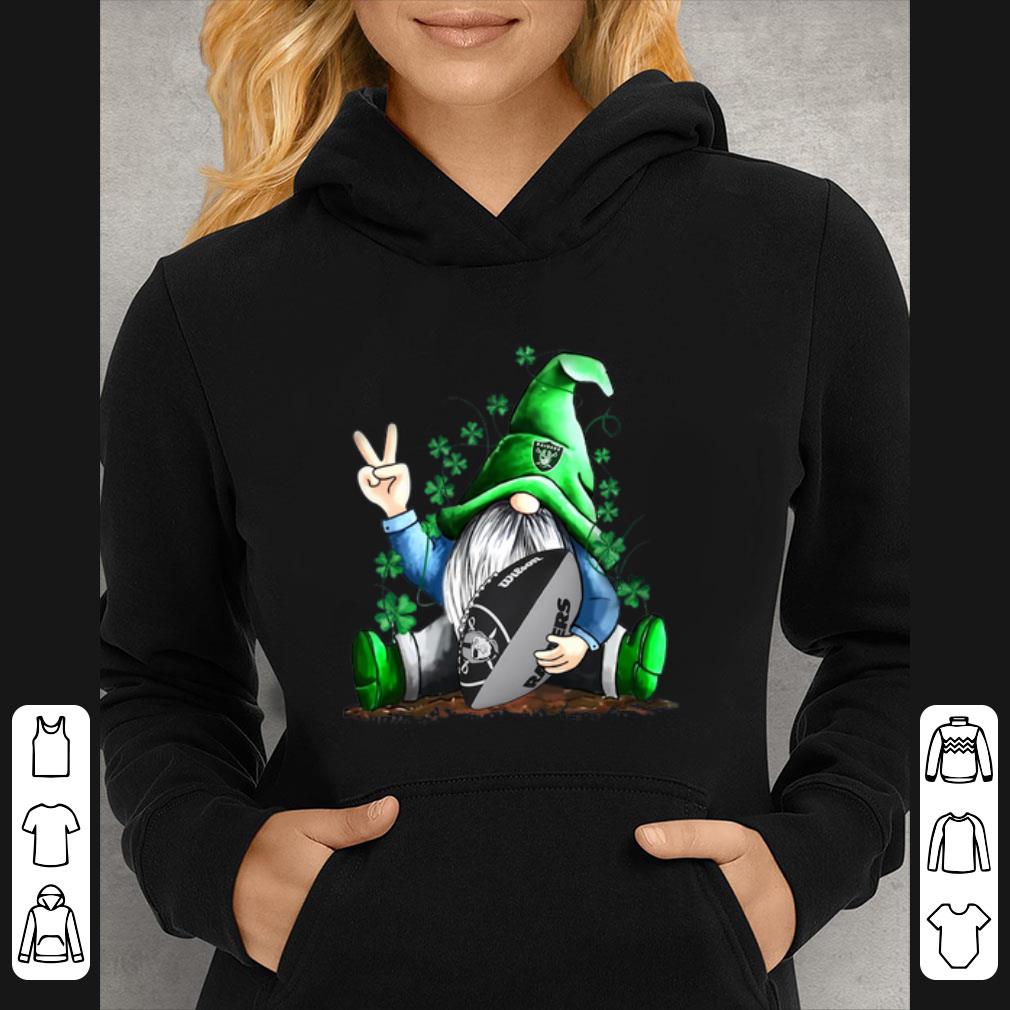 Pretty Gnomie hug Oakland Raiders St Patrick’s Day shirt