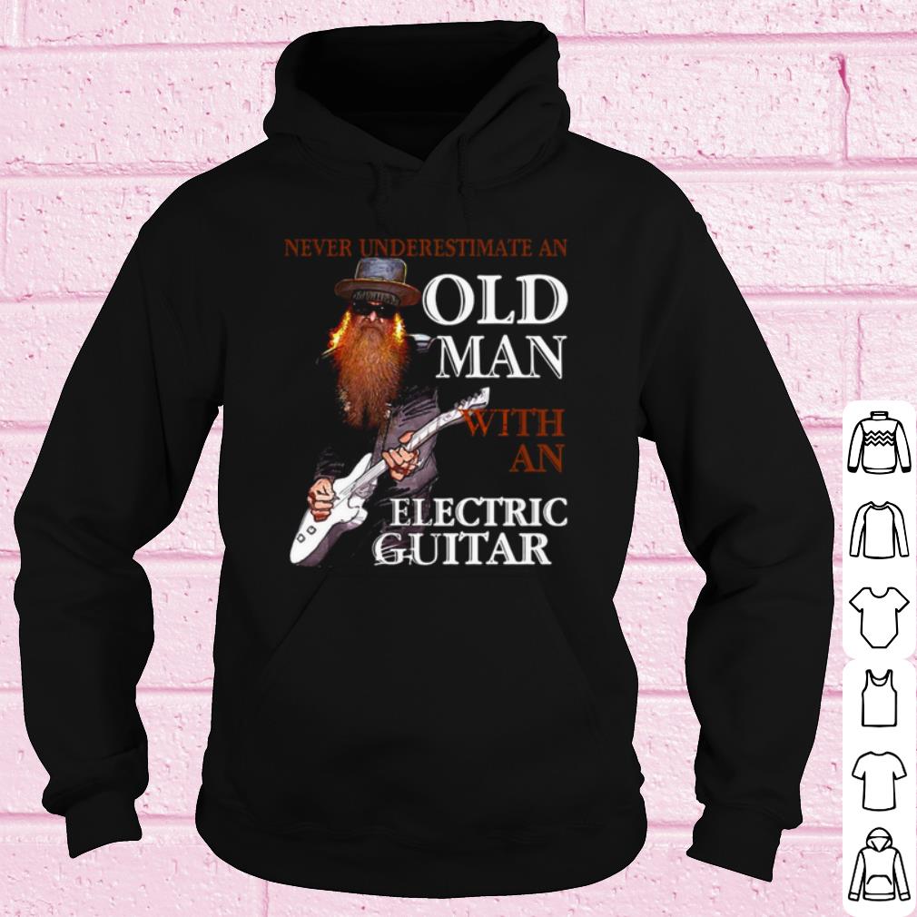 Nice Bass Guitar Never Underestimate An Old Man With An Electric Guitar shirt