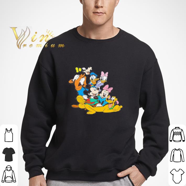 Disney classic group pose mickey mouse donald duck goofy shirt