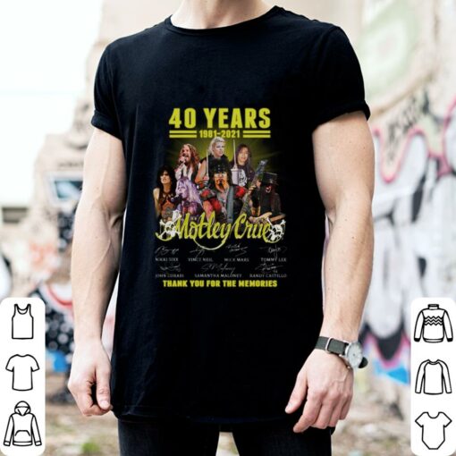 Premium 2021 Motley Crue band 40 years Signatures Thank Memories Shirt 2