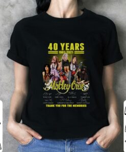 Premium 2021 Motley Crue band 40 years Signatures Thank Memories Shirt 6