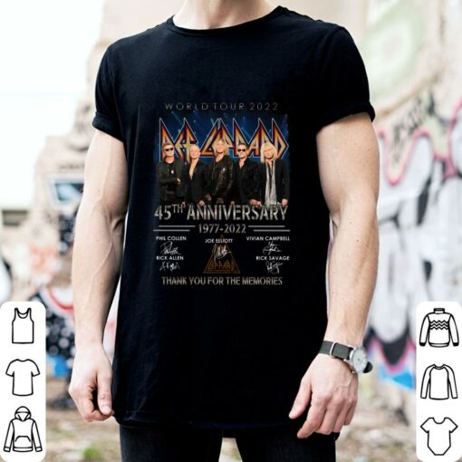Awesome Def Leppard Band World Tour 2022 45th anniversary 1977-2022 Thank You For The Memories Signatures Shirt 2
