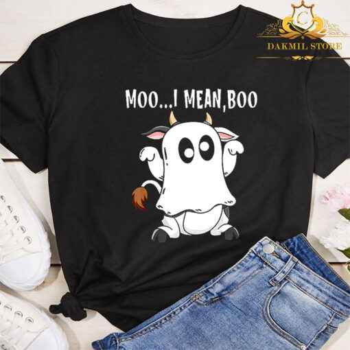 Moo I mean boo funny cow Halloween shirt 1