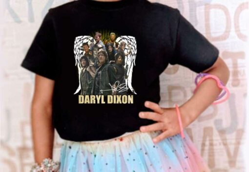 Premium Wings Daryl Dixon Signatures Shirt, Wings Daryl Dixon And Character Signature The Walking Dead Shirt 4