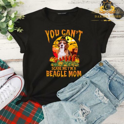 You can't scare me I'm a beagle mom Halloween shirt 2