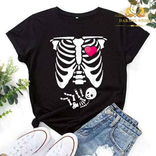 halloween pregnant couple costumes 1